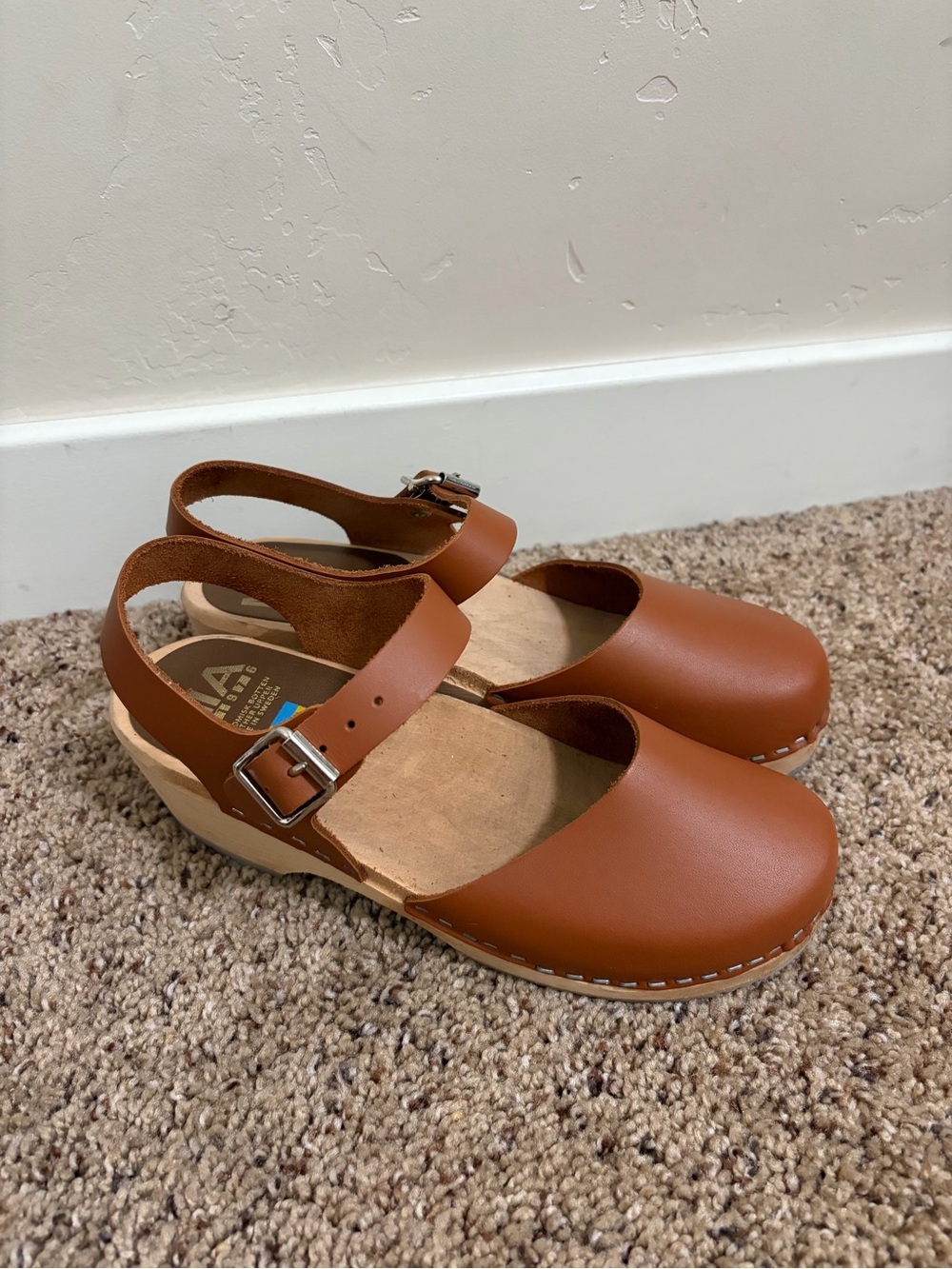 MIA Sofia Clog Sandal Women's Size 37 EU / 6.5-7 US, Brown